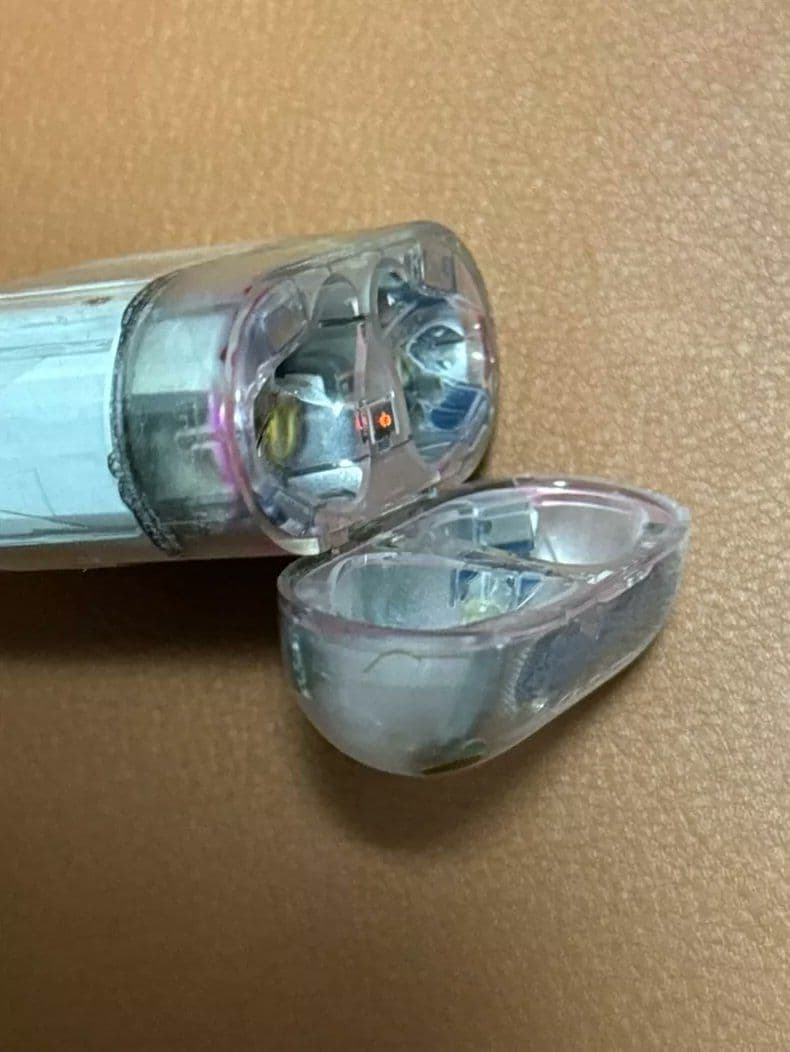 Apple Showcases Transparent AirPods Charging Case in Leak