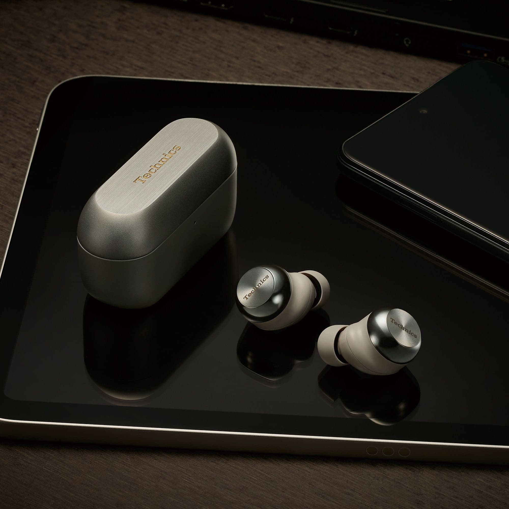 Technics Celebrates 60 Years with Exquisite Champagne Gold EAH-AZ100 Earbuds