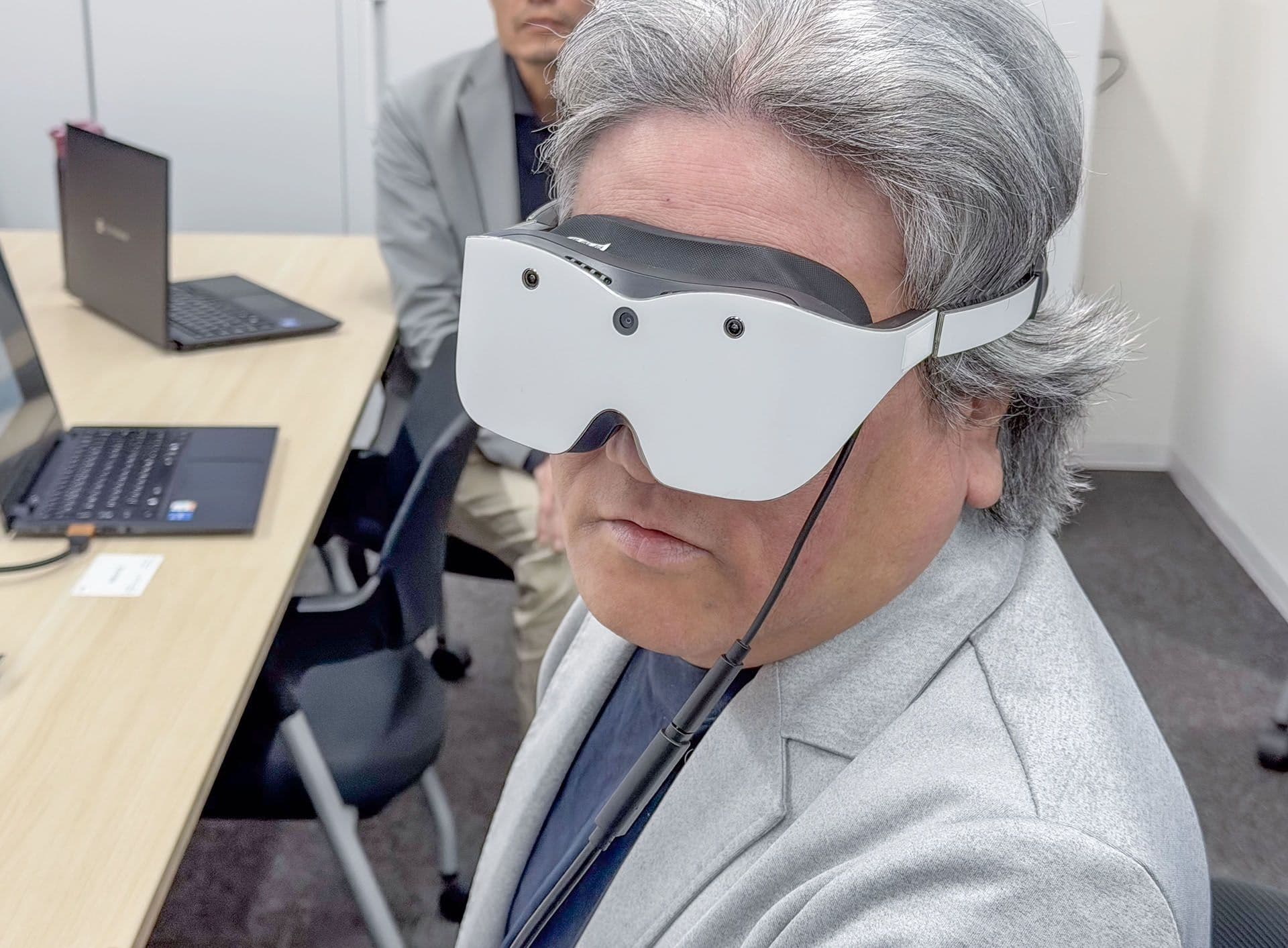 Sharp Unveils Lightweight XR Device: Introducing “Xrostella VR1”