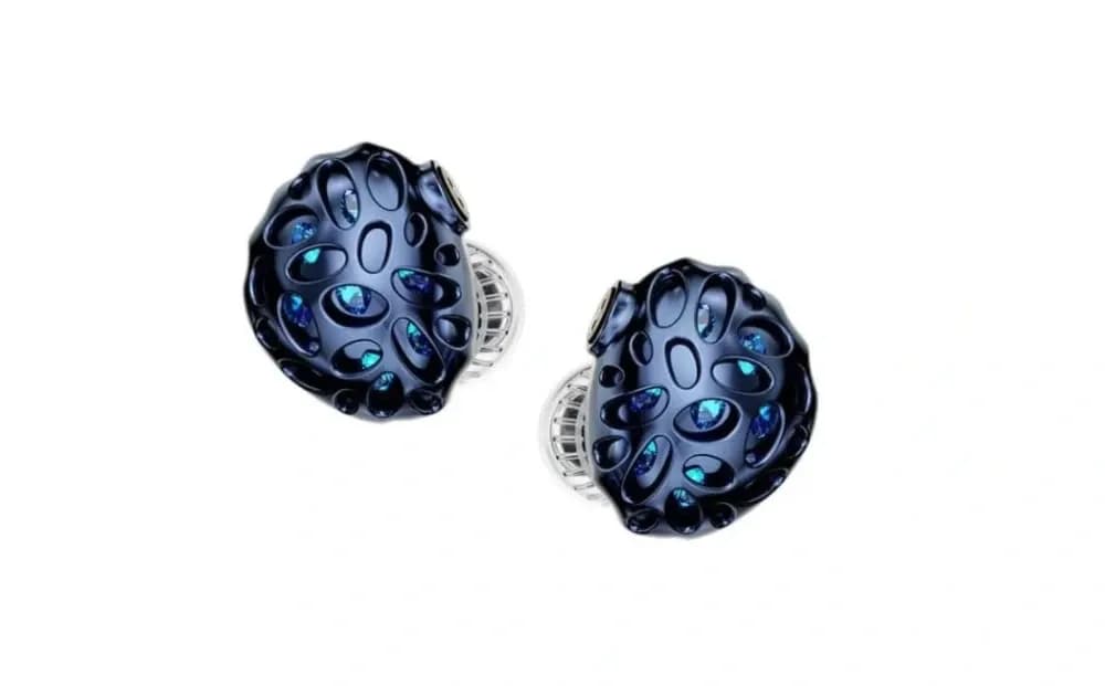 TRN Whale Shark - Innovative IEMs with Marine Design