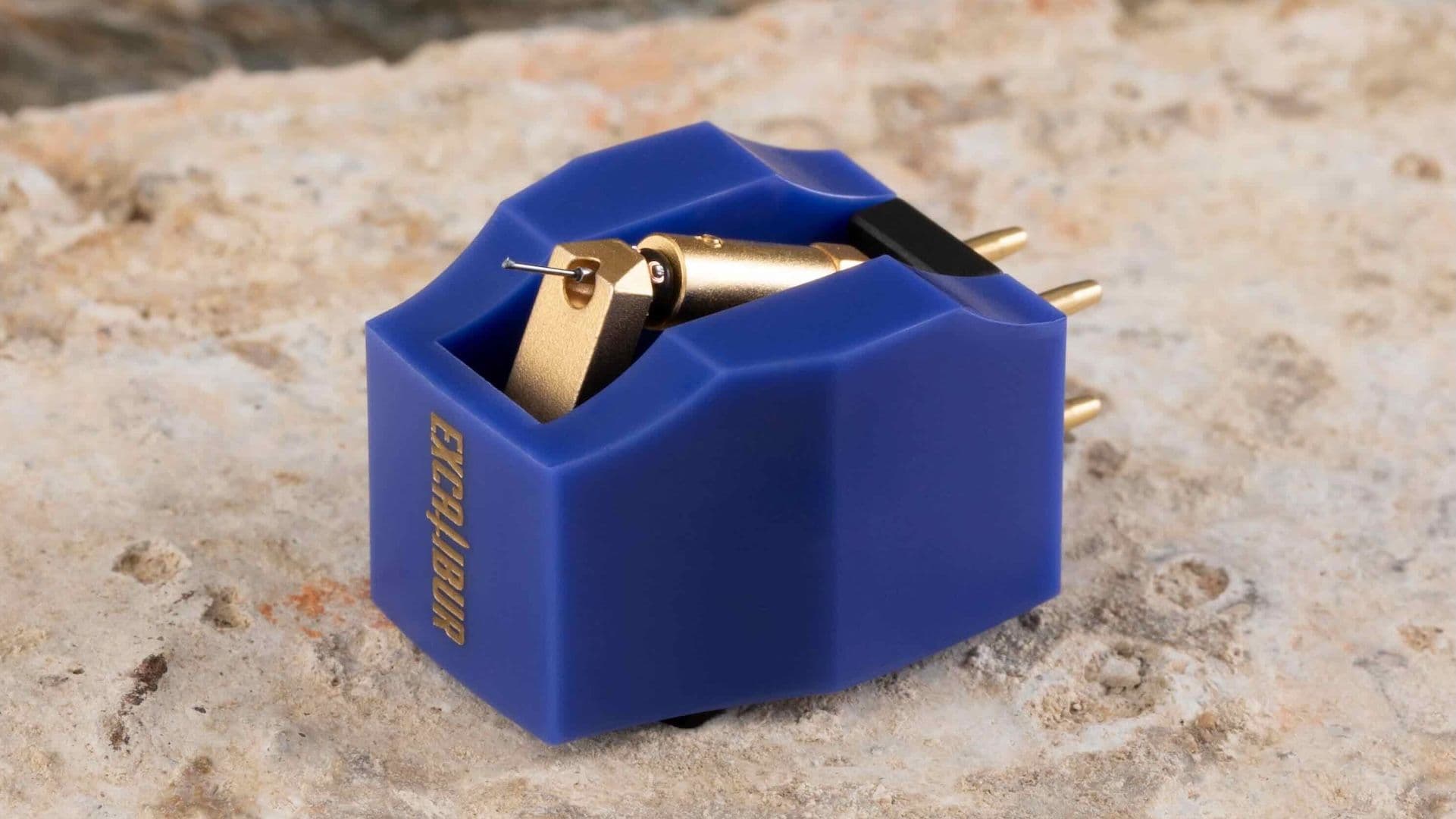 Excalibur Midnight Blue Moving-Coil Cartridge Debuts with Delrin Body and Boron Cantilever