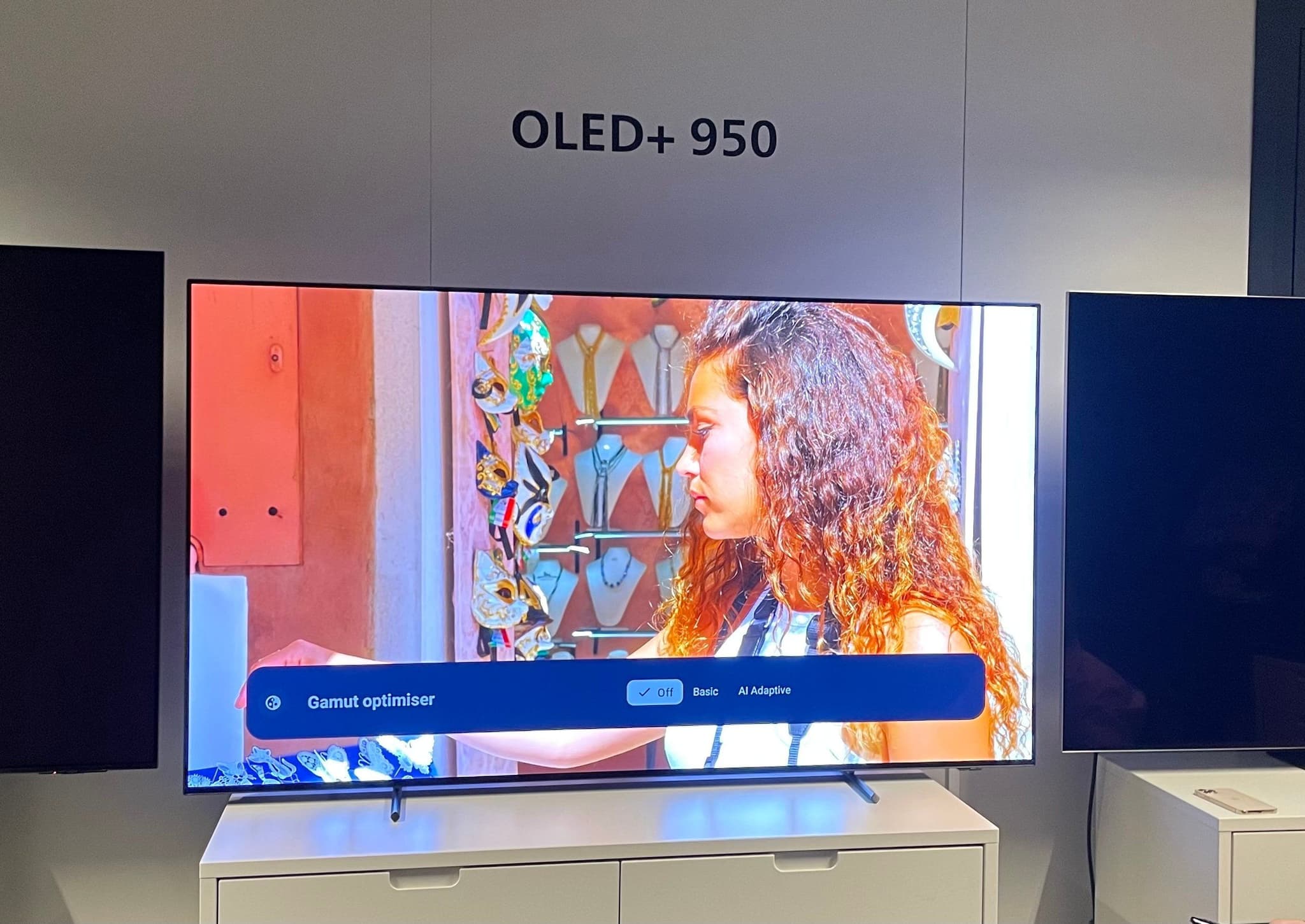 Philips Unveils OLED+950 - Exceptional Brilliance at IFA 2025