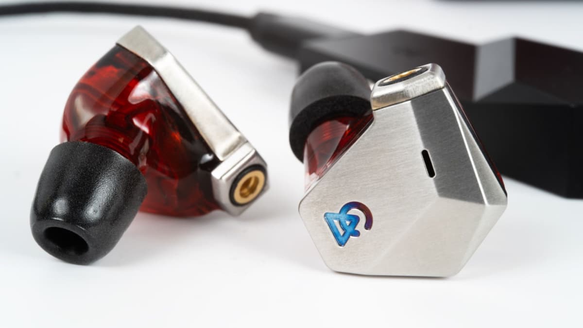 Campfire Audio Grand Luna: A Unique Planar-Balanced Hybrid IEM Experience