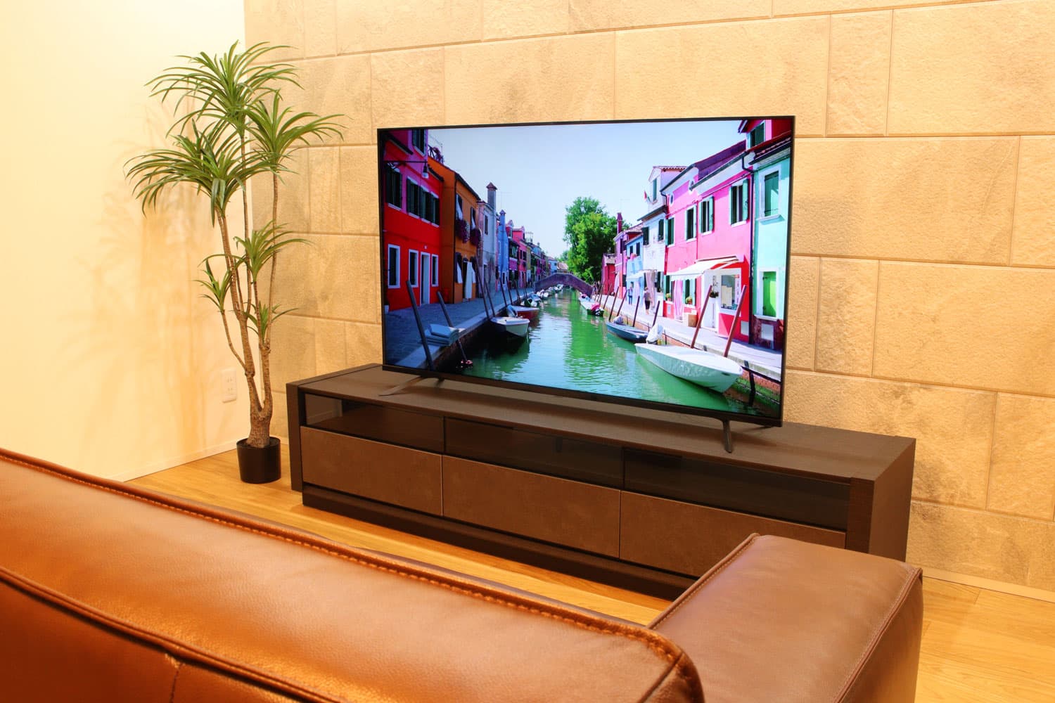 Nitori Launches Affordable 4K Mini LED TVs N55TB2UM2V and N65TB2UM2V with Google TV and Dolby Vision