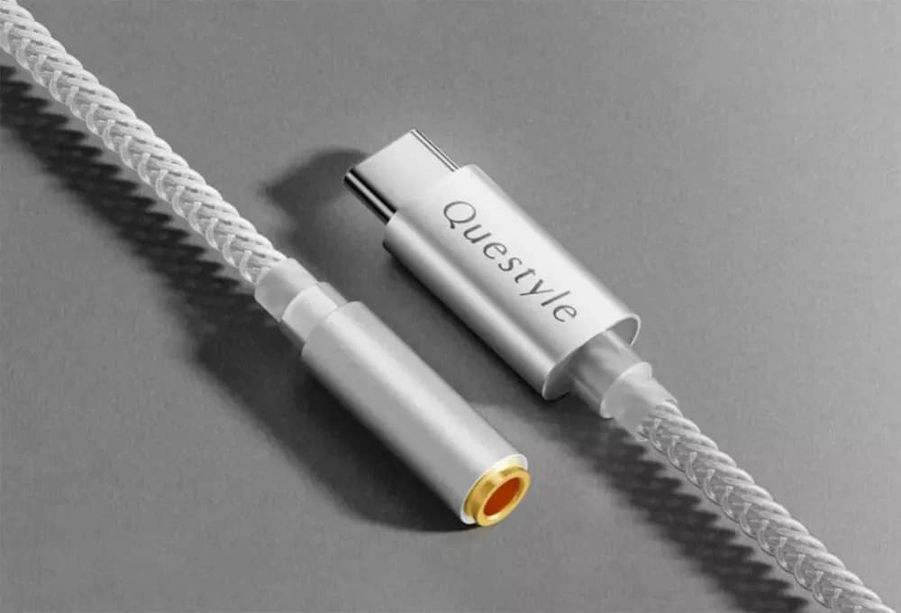 Questyle Qlink-C: Portable USB DAC with Integrated Headphone Amplifier