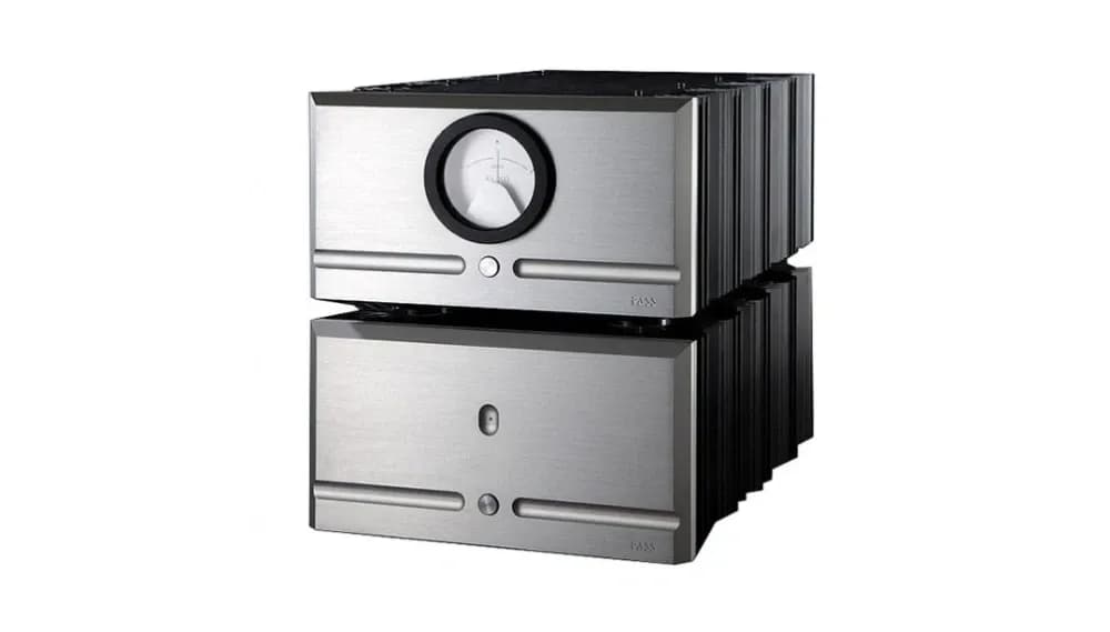 Pass Labs Xs 300: Monoblock Amplifier with 300W Output