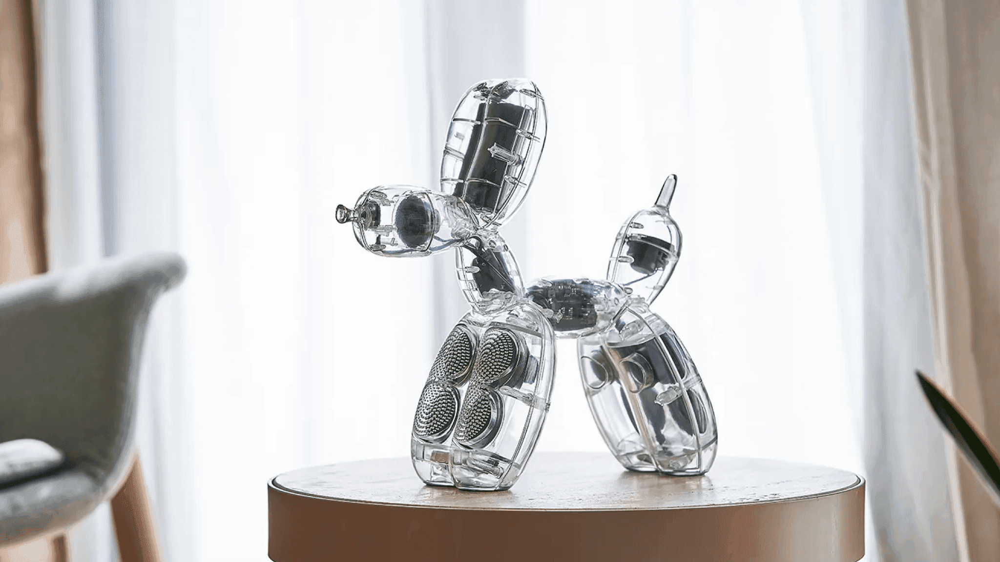 Jeff Koons Releases Avant-Garde Balloon Dog Speaker