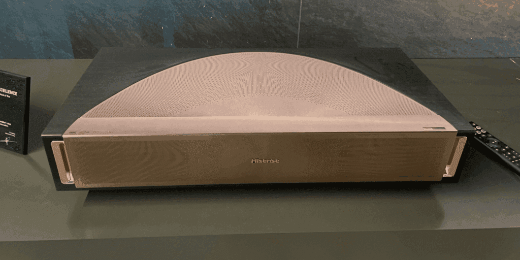 Hisense L9Q: A Stunning Ultra-Short Throw Beamer with Devialet Sound System