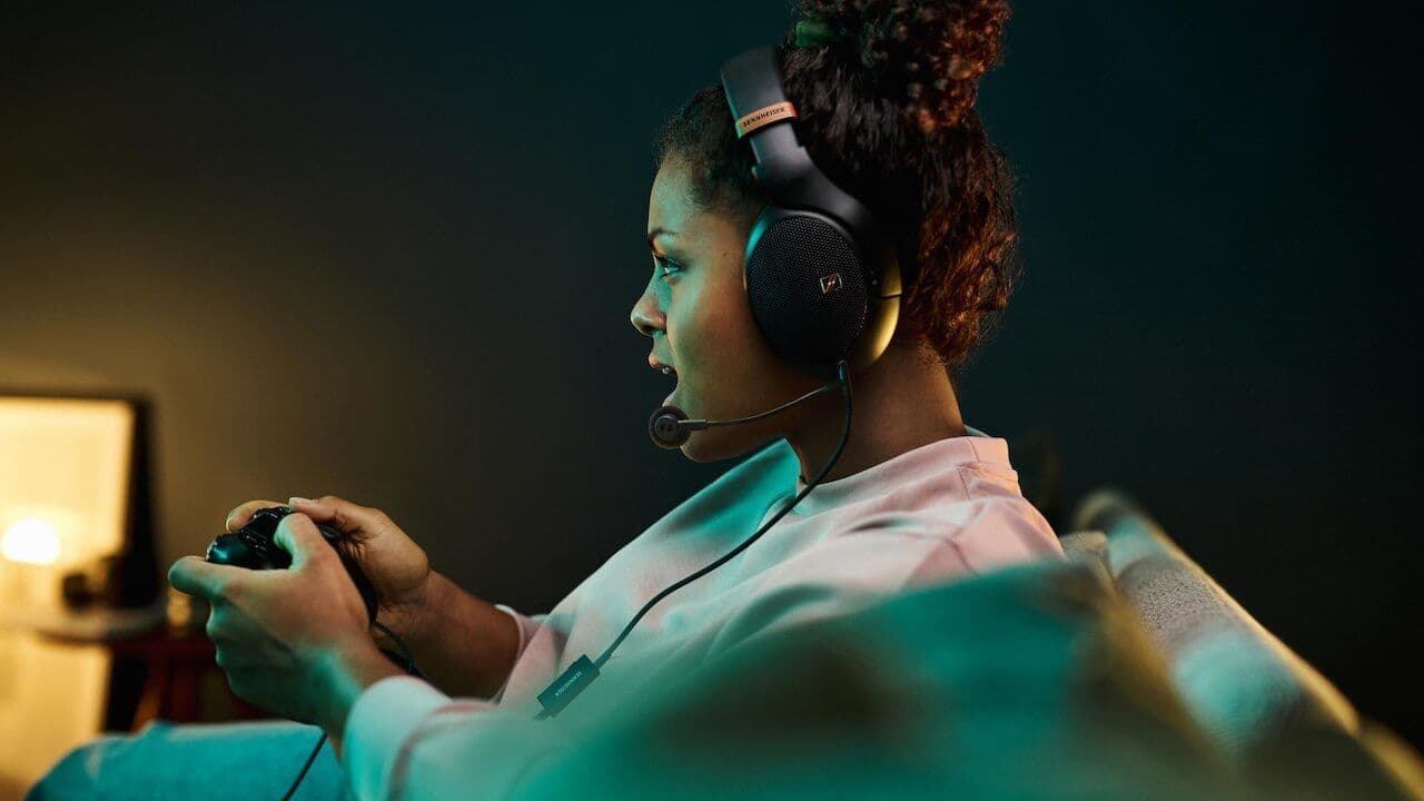 Sennheiser HD 500 BAM Mic Turns Audiophile Headphones Into Ultimate Gaming Headsets