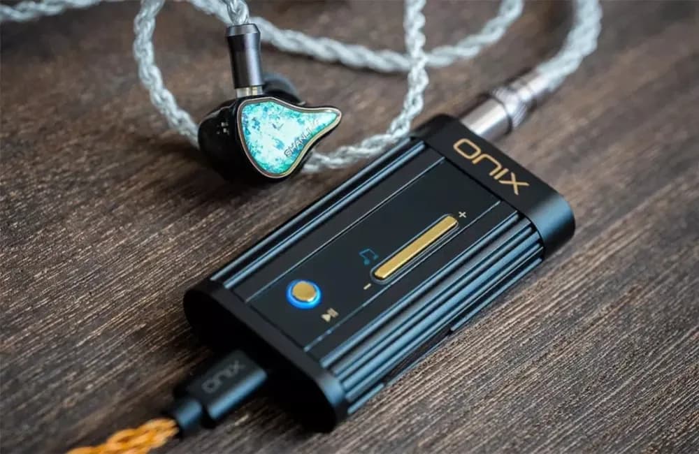 ONIX Beta XI2 – Portable DAC with Hybrid Tube Headphone Amplifier