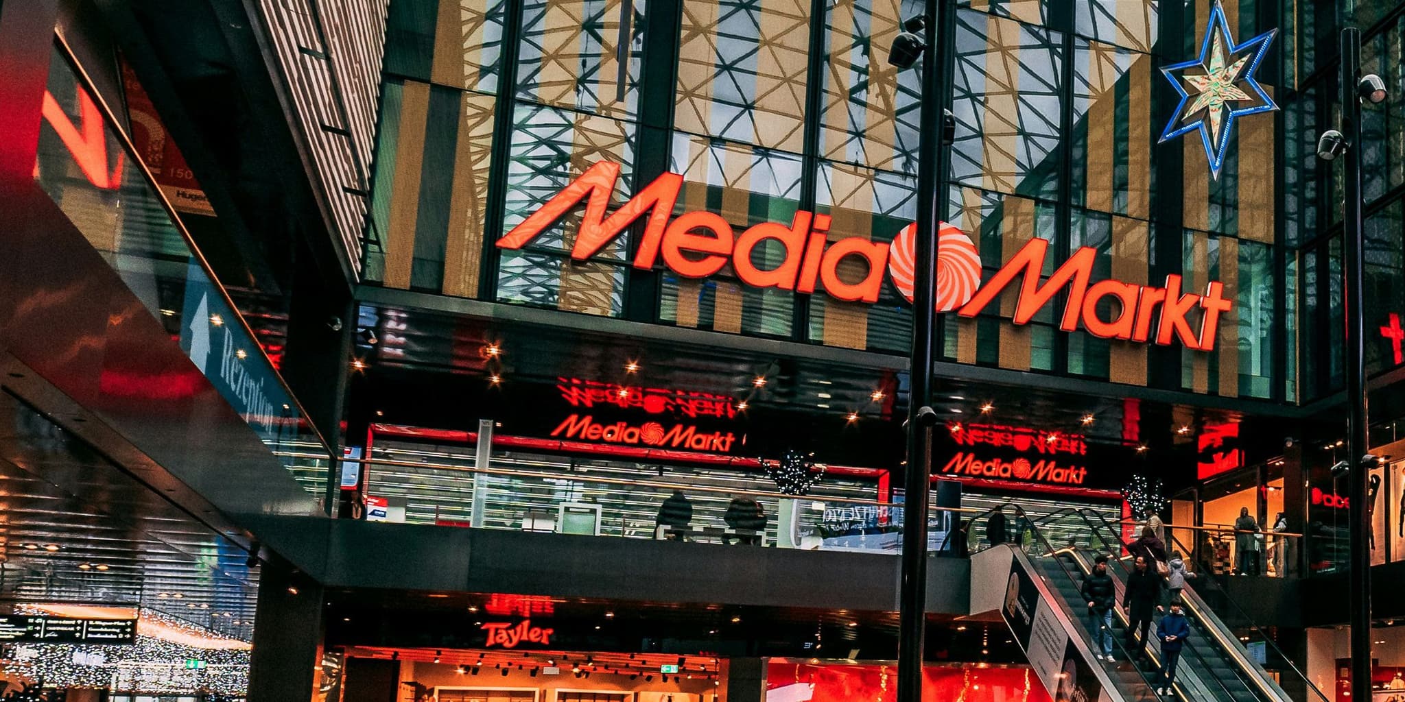 JD.com erwirbt 32 % von Ceconomy