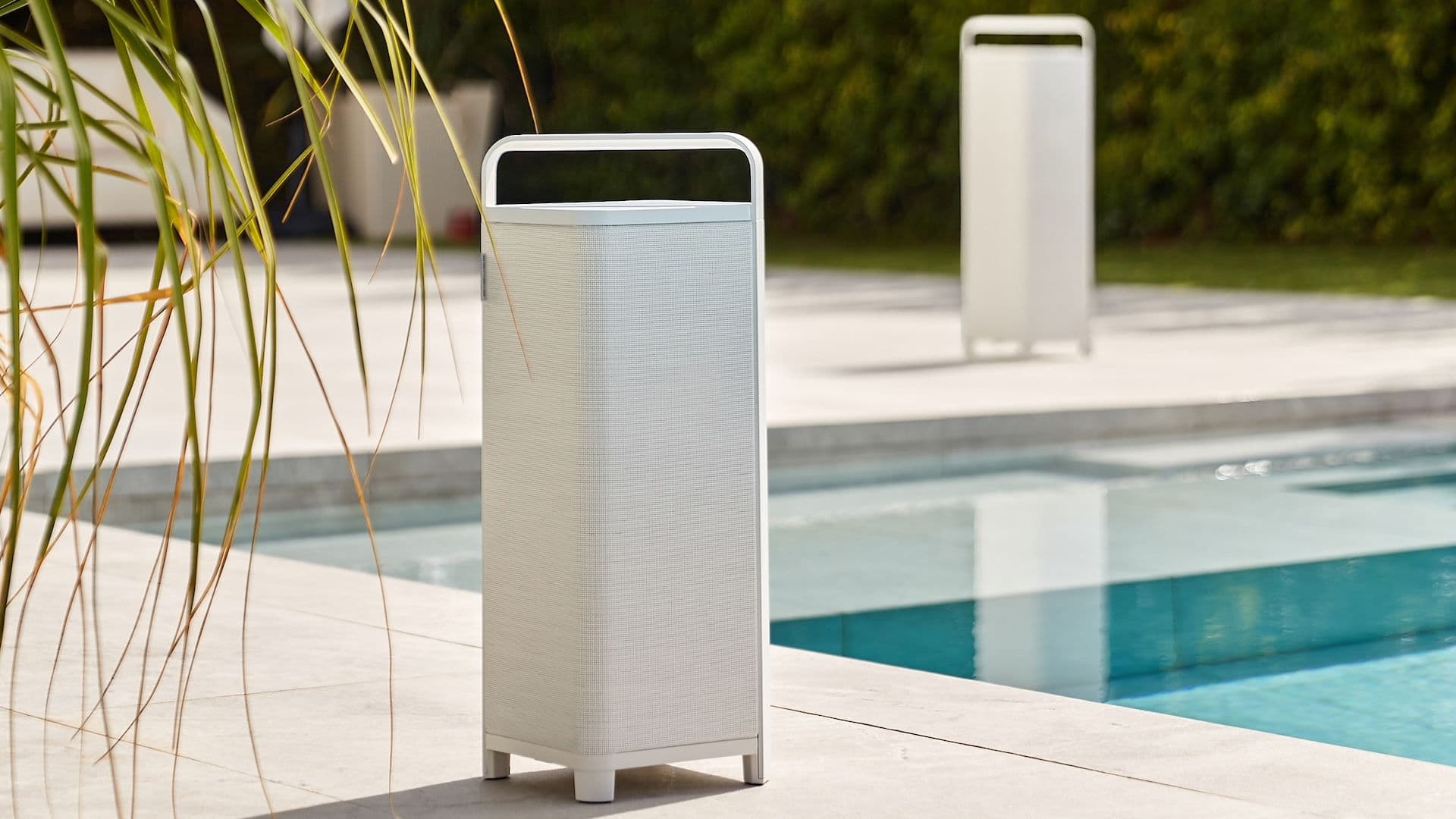Sonoro Launches VIBES L and VIBES XL Outdoor Speakers with Bluetooth LE Audio and Auracast