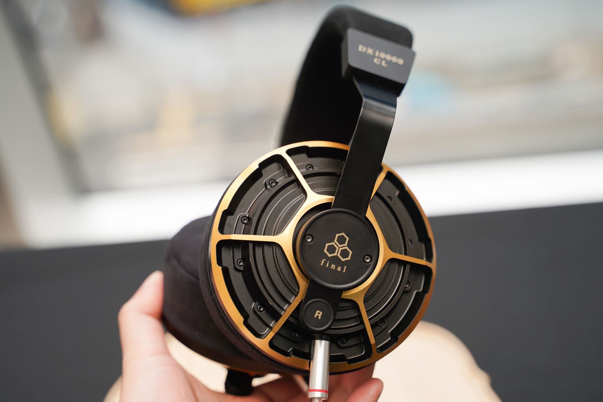 Final True Diamond Diaphragm Headphones DX10000 CL & Astell&Kern Flagship DAC/Amp HC5 Unveiled at Winter Headphone Festival 2026 Mini