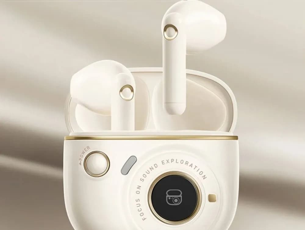 Edifier TO-U3 Plus Wireless Earphones with OLED-Equipped Charging Case