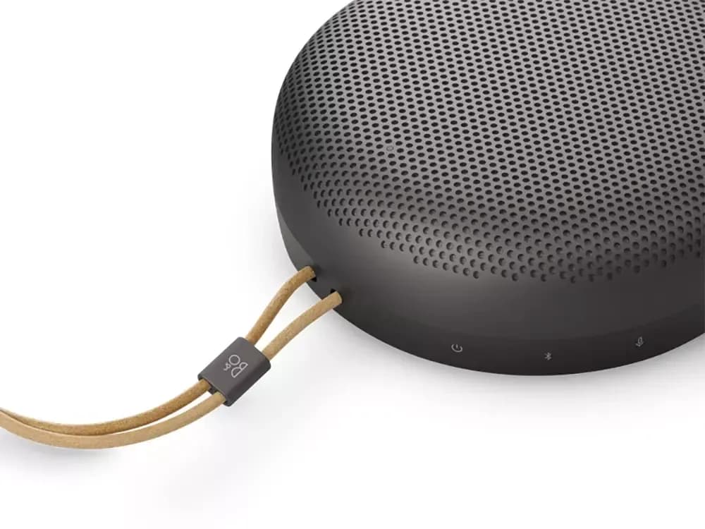 Bang & Olufsen Beosound A1 3rd Gen: Exploring the New 'Warm Granite' Color Option