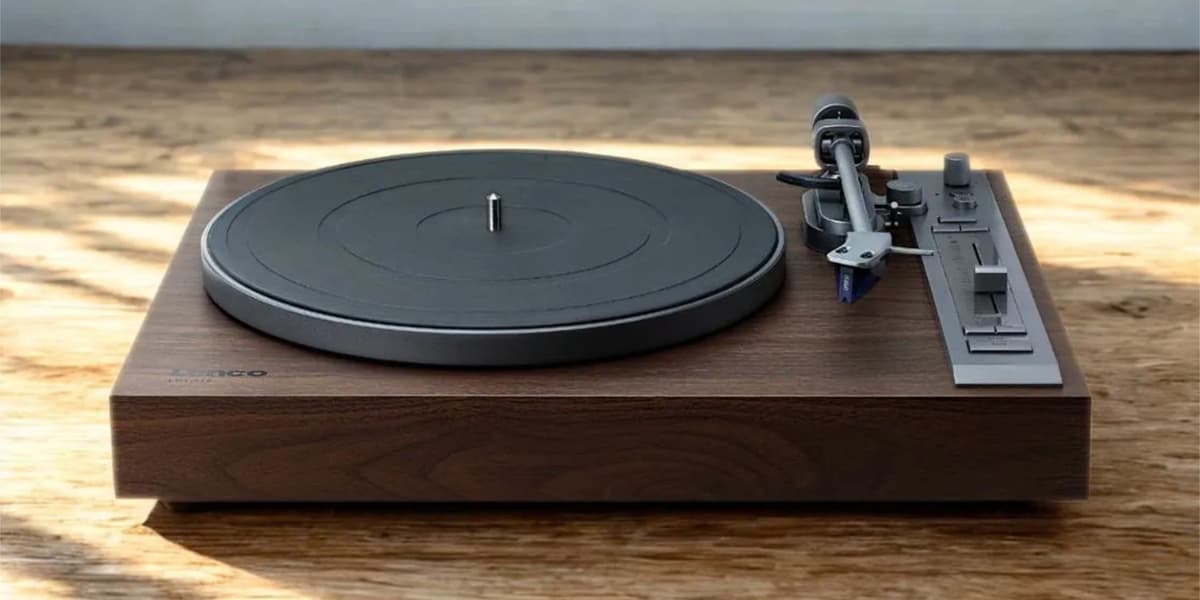 IFA 2025: Lenco Introduces Three New Turntables