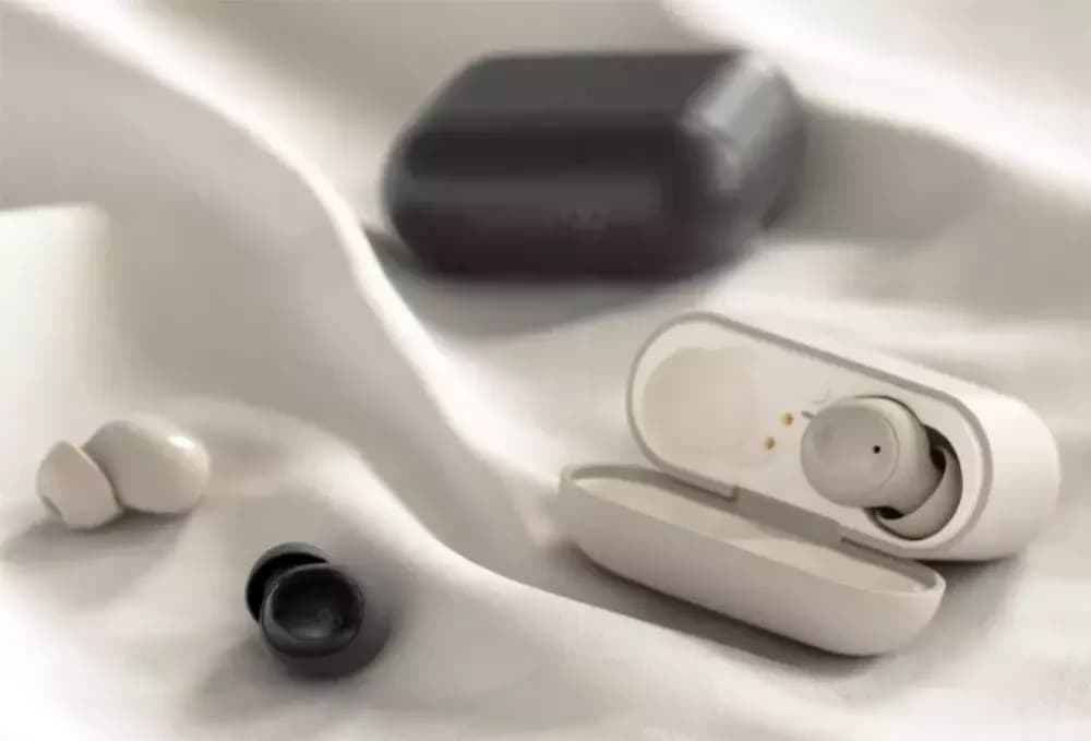 Final ZE500 Wireless In-Ear Headphones Tailored for ASMR and Podcast Enthusiasts