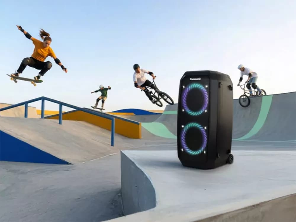 Panasonic SC-BMAX30 Party Speaker Launches with 320 W RMS Output, Built-In Battery, IPX4 Rating, and LED Light Show