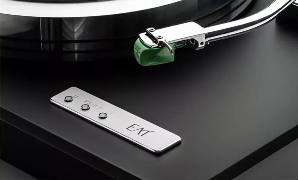 EAT Unveils the F-Dur Turntable: A High-End Vinyl Experience