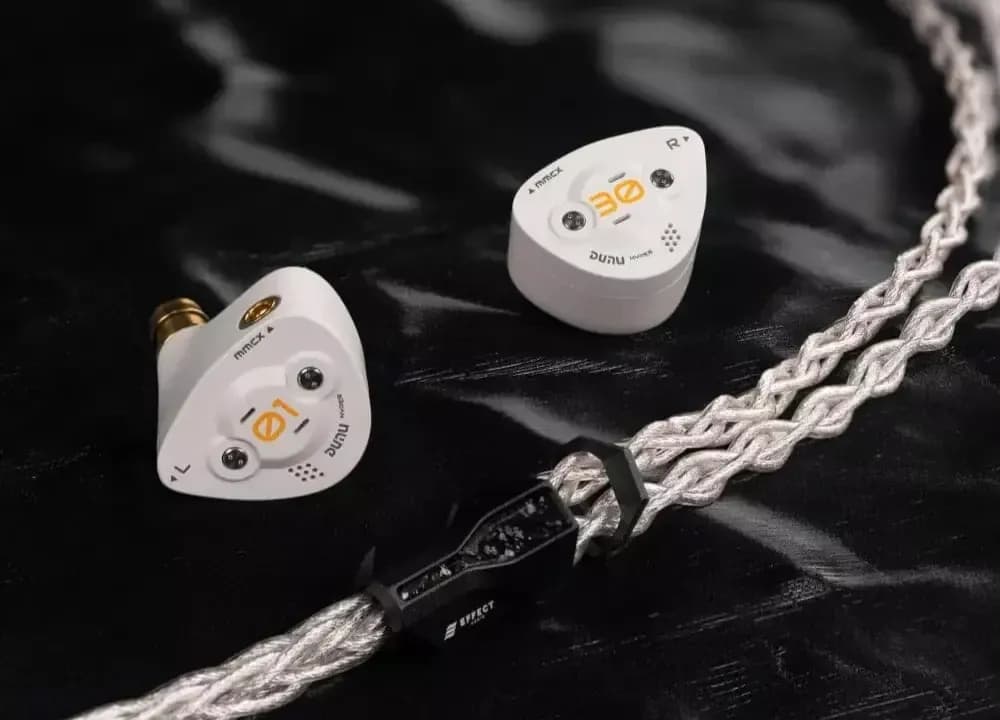 DUNU x Effect Audio DK3001 BD – Hybrid In-Ear Headphones with Nine Drivers