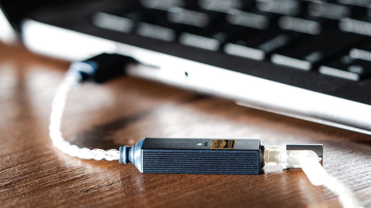 iFi GO link 2 USB Dongle DAC Launches at $59 With ESS Sabre DAC, DSD256 Support, and Ultra-Light Design