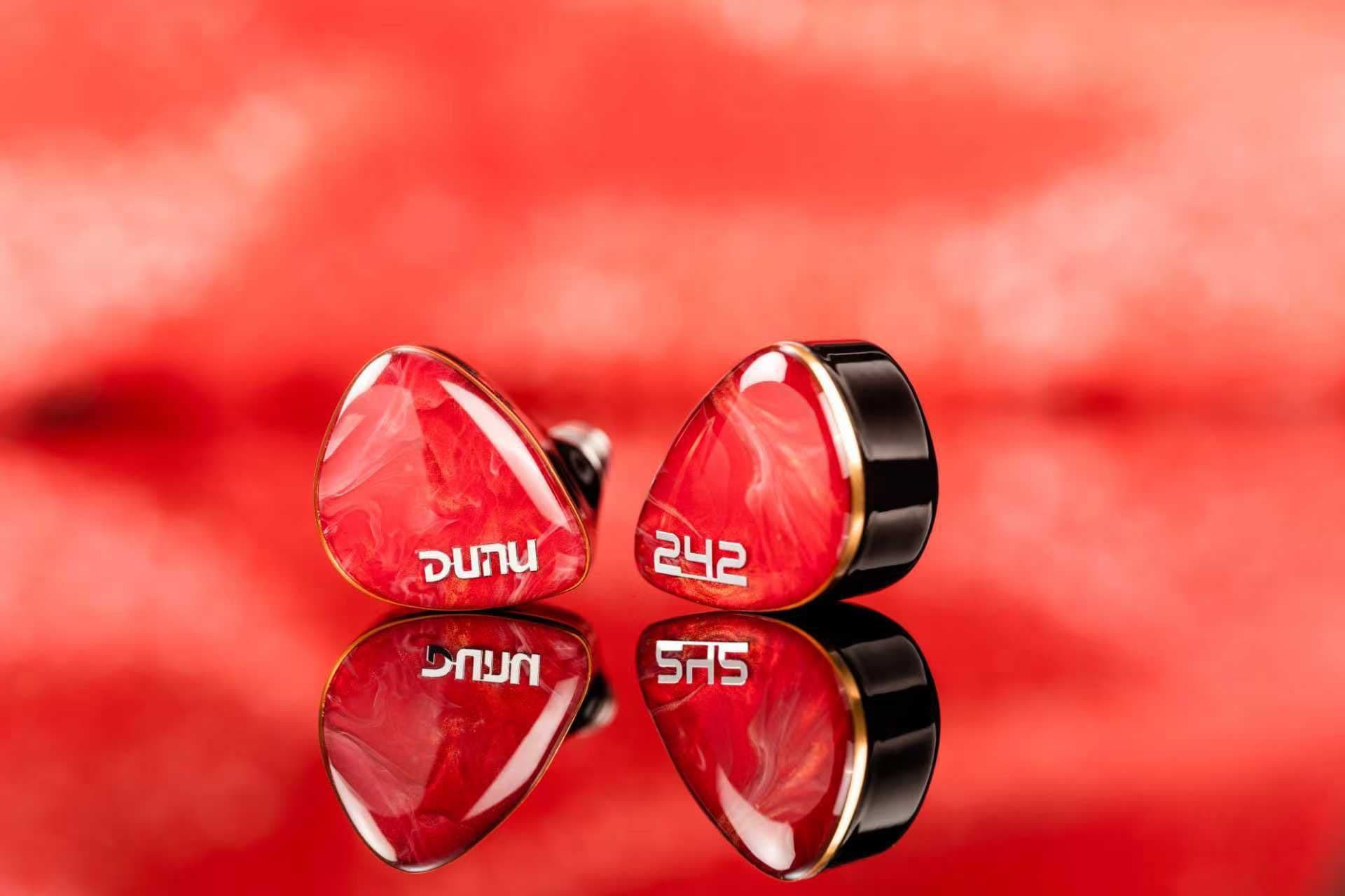 QoA、DUNU和Melody Wings在2025年秋季耳机节上推出新款耳机