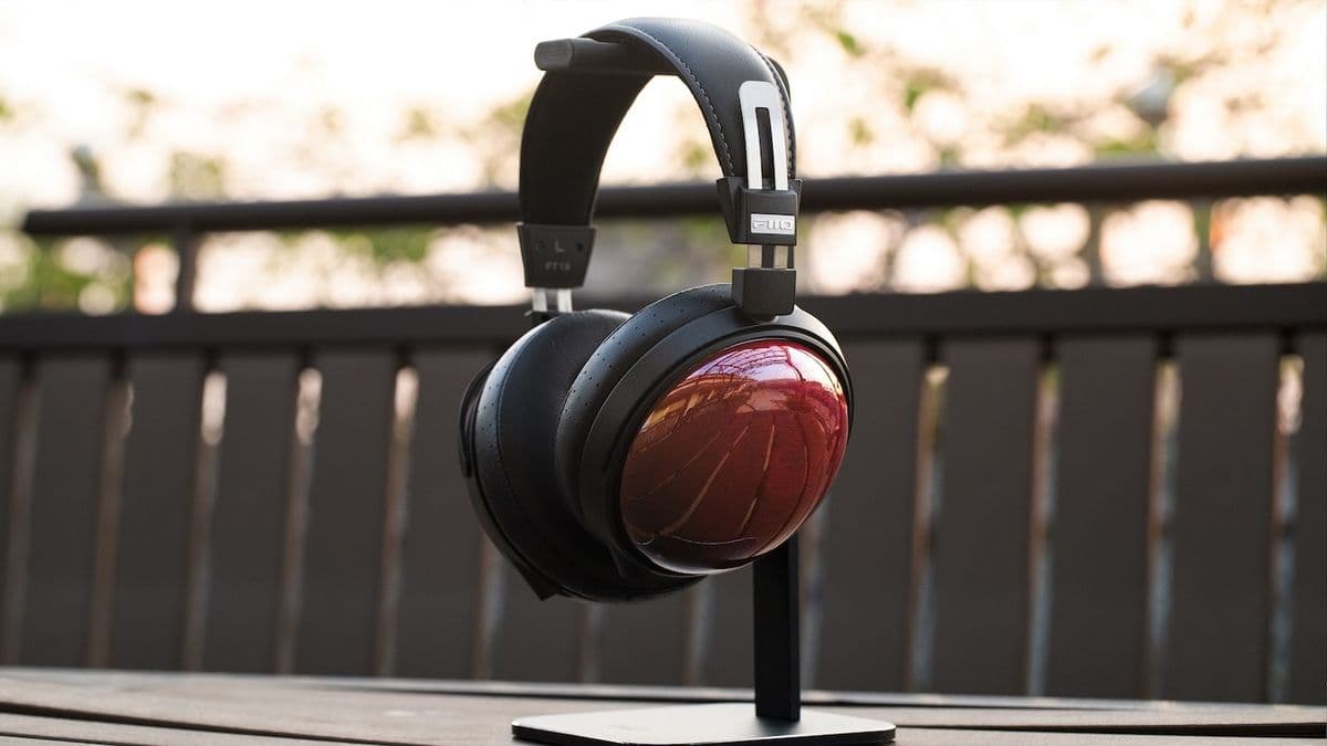 FiiO FT13 Closed Over-Ear Headphones with Dynamic Drivers Released