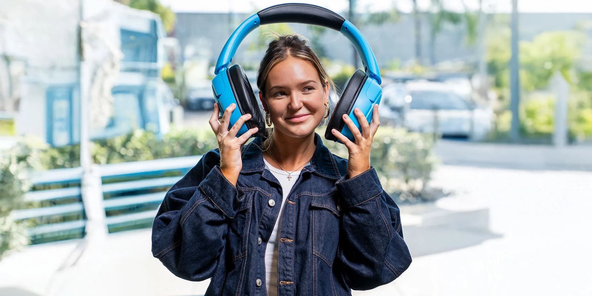 Unveiling the JLab Blue XL: A Gag that Combines Oversized Headphones with Bluetooth Speaker Functionality