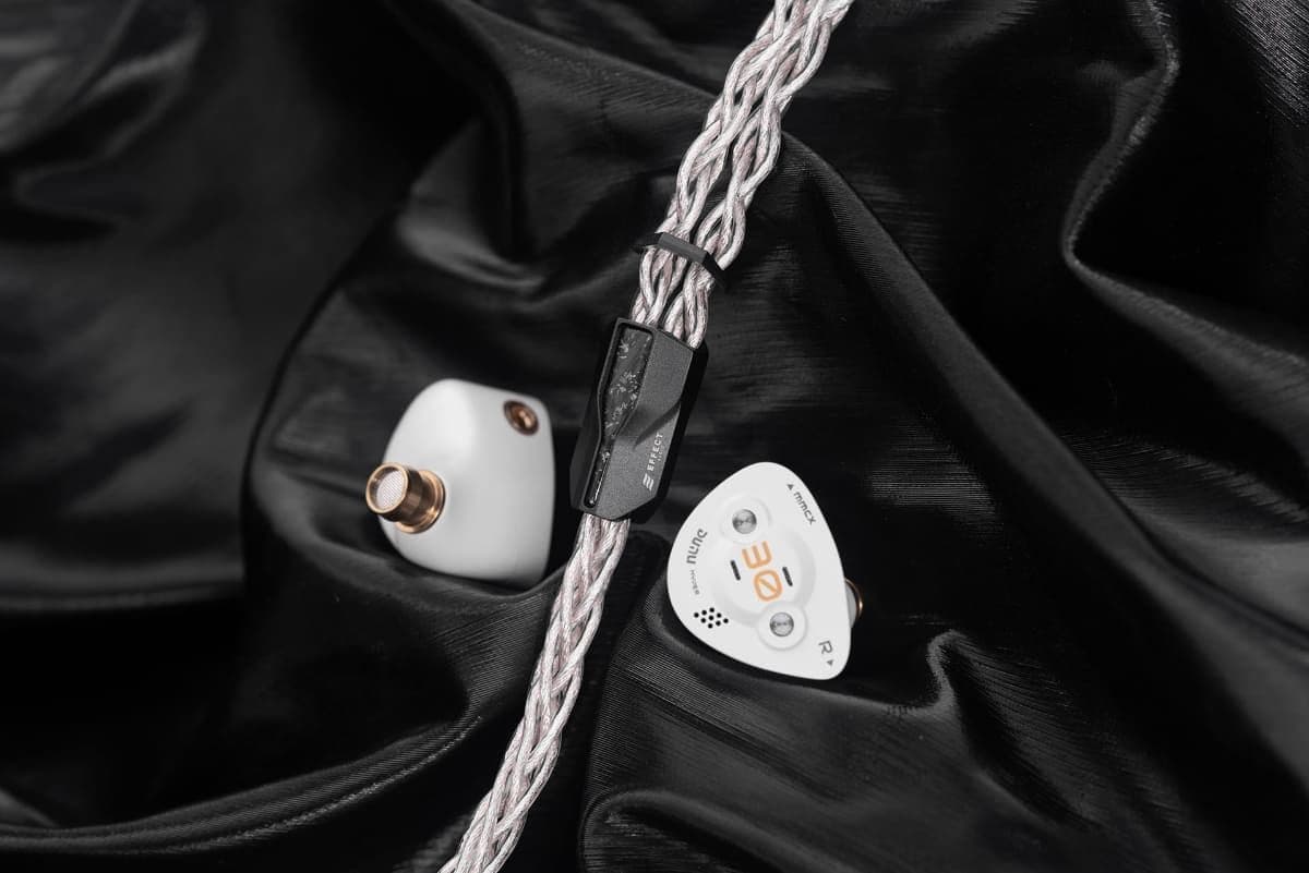 DUNU and Effect Audio Collaborate on Limited Edition Earphones: DK3001 BD EA