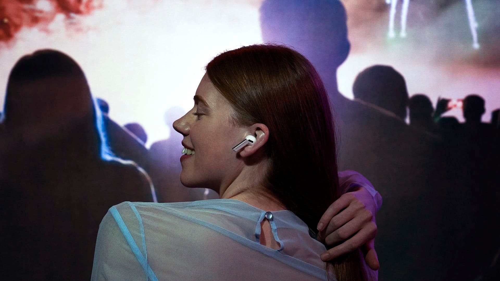 Samsung Develops Ear-EEG Technology with Mind-Reading Applications
