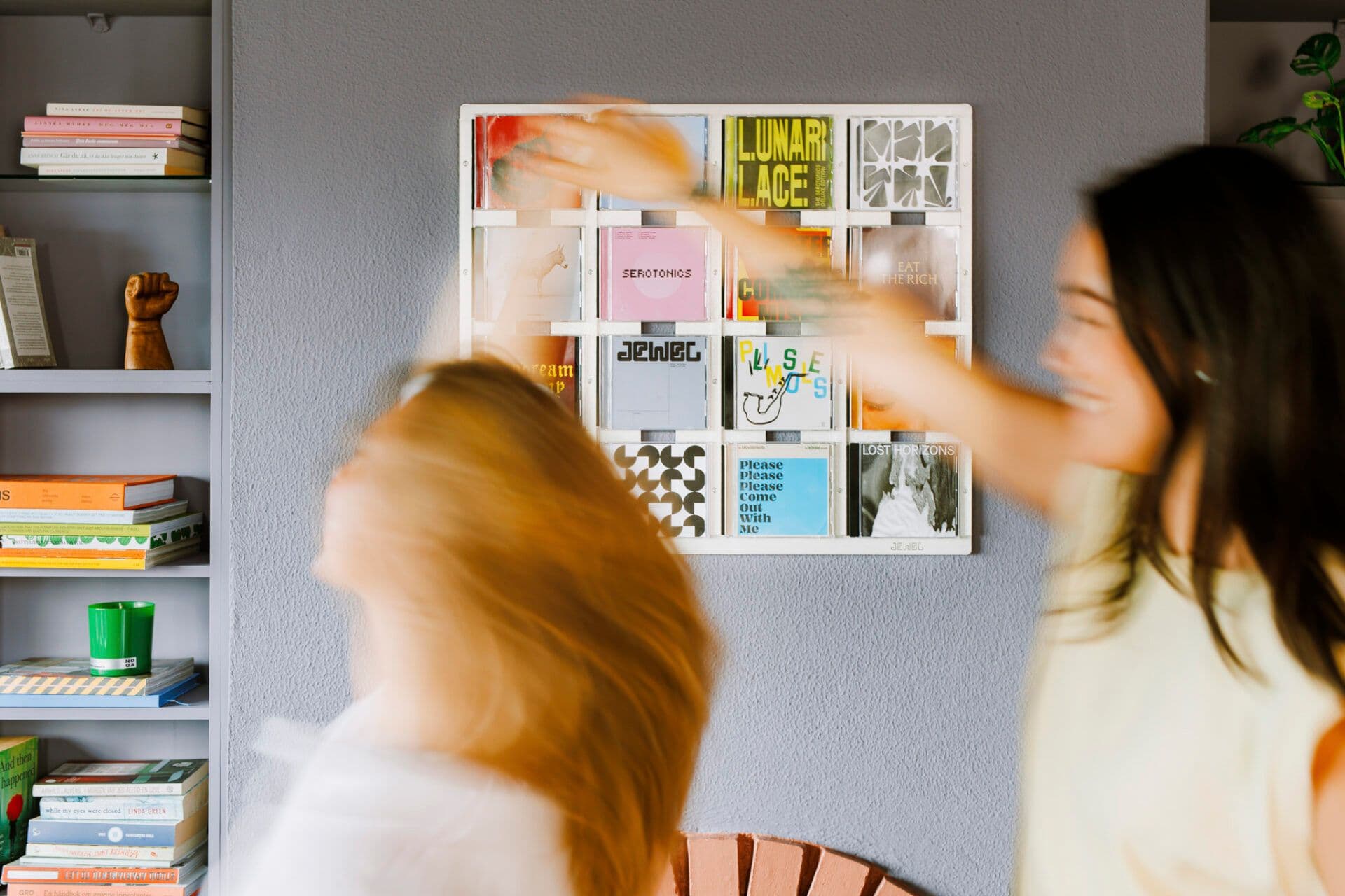 Display Your Favorite Albums with Jewel Case CD-Cover by Jewelmade