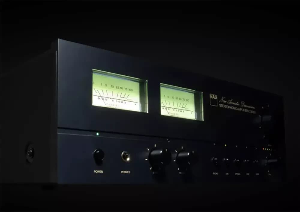 NAD C 3030 and NAD C 3030S: Vintage Design Integrated Amplifiers in the Classic Series