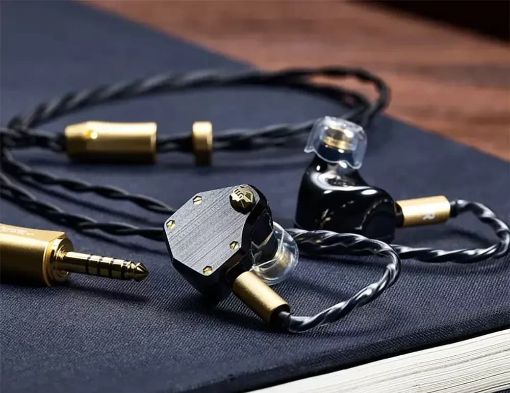 Unique Melody MEST Jet Black - High-End Hybrid In-Ear Headphones