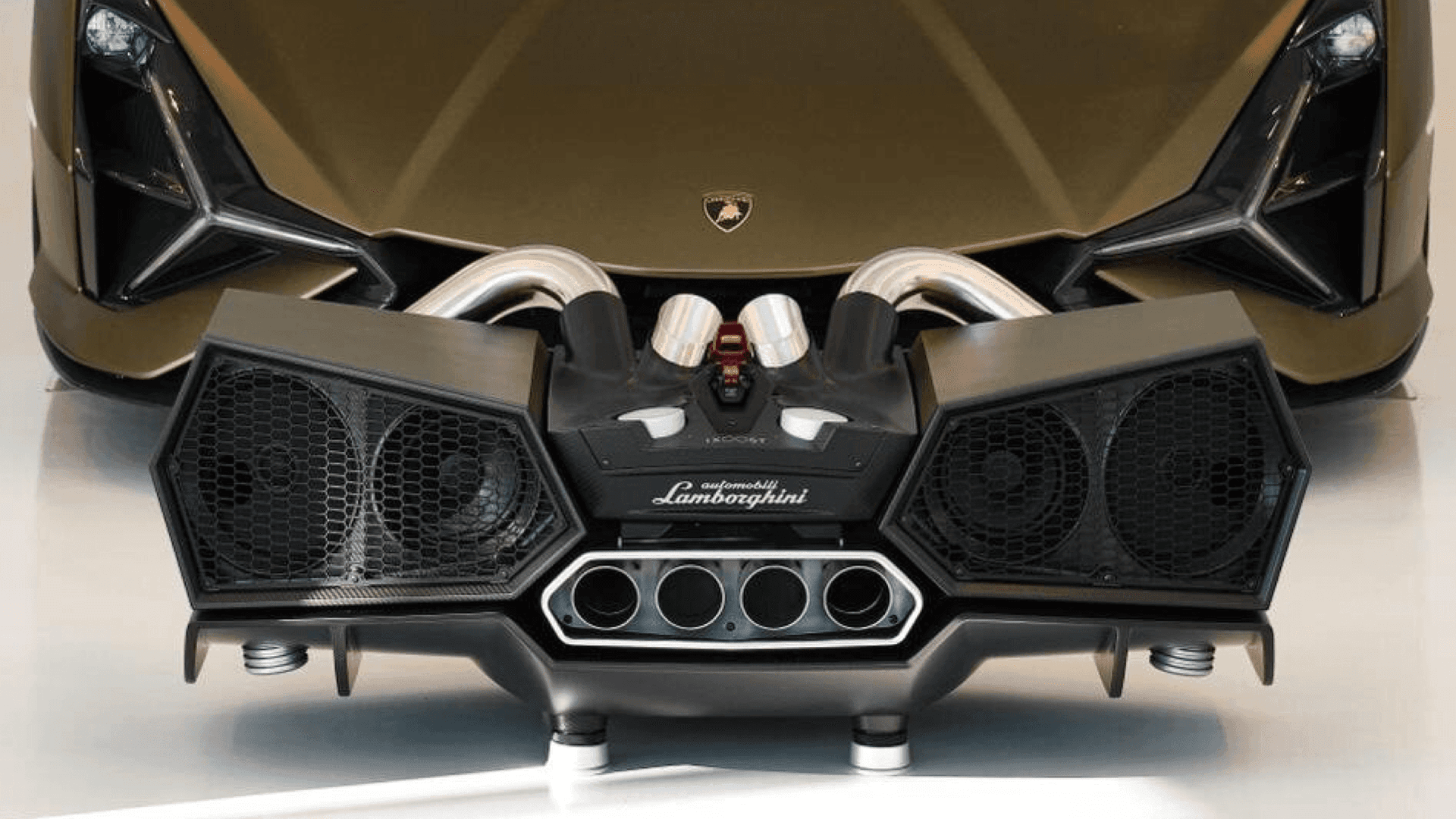 Luxury Audio Innovation: Lamborghini Exhaust-Inspired Bluetooth Speaker