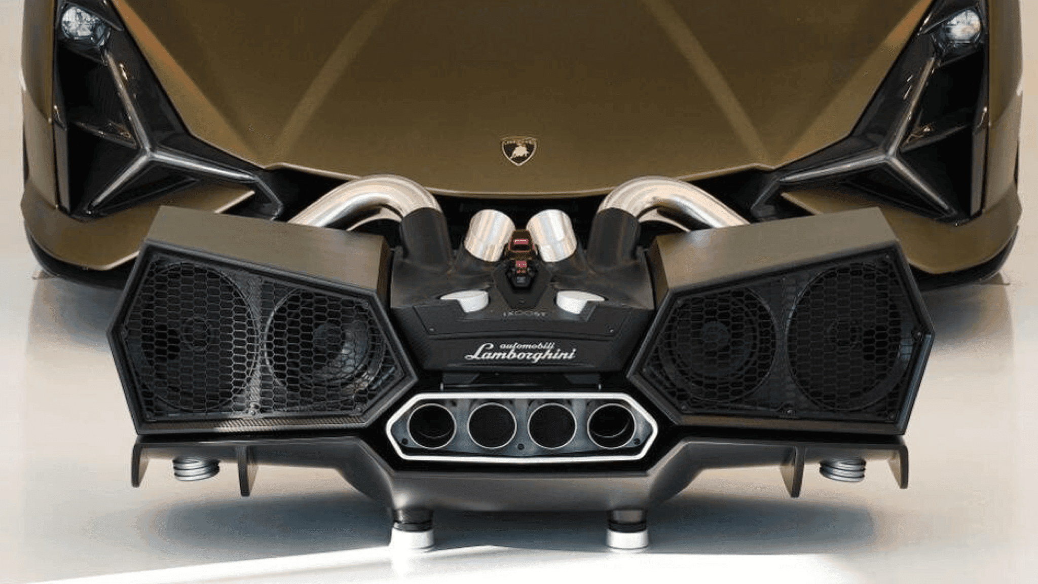 Luxury Audio Innovation: Lamborghini Exhaust-Inspired Bluetooth Speaker