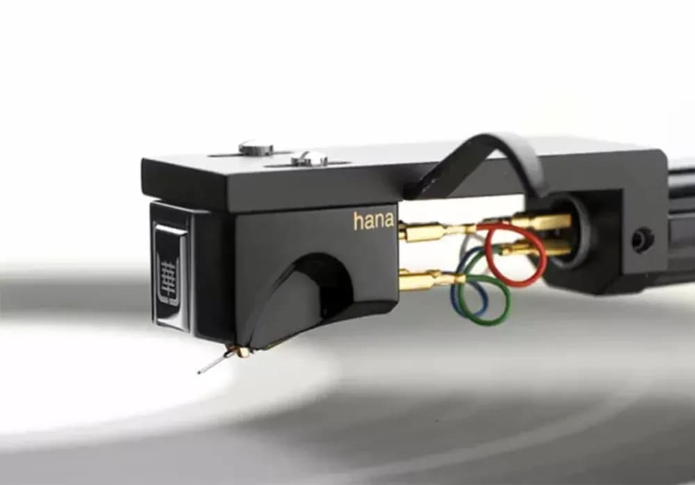 HANA Umami Black MC Cartridge with Diamond Cantilever Revolutionizes Audio Fidelity