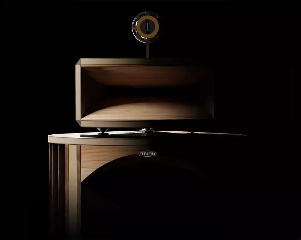 Vitavox TriStar – A Three-Way Full-Range Horn System for Corner Placement