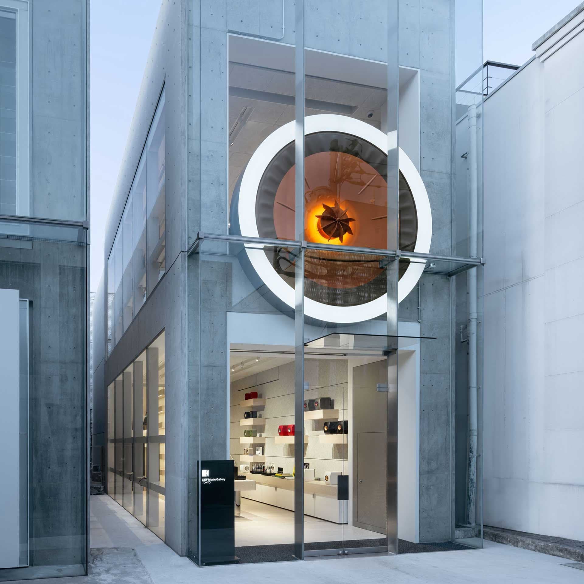 KEF Hosts Listening Experience Event at Aoyama Store Offering Gifts with Trial and Purchase