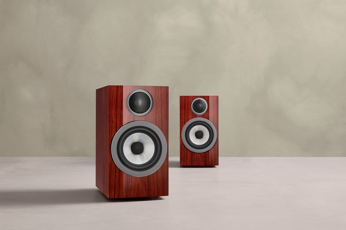 Bowers & Wilkins 707 Prestige Edition: Top-Tier Bookshelf Audio Engineering