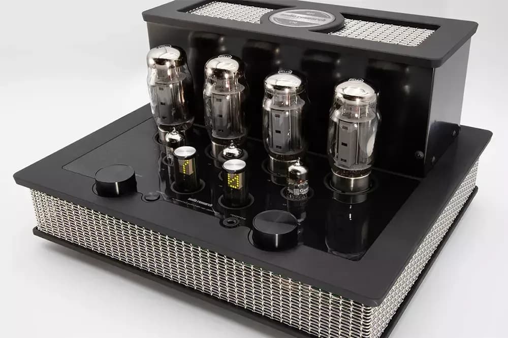 Audio Research I/70 – Tube Integrated Amplifier with Expandable Functionality