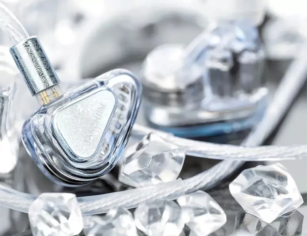 Tanchjim Soda: Hybrid In-ear Monitors with Innovative Acoustic Design