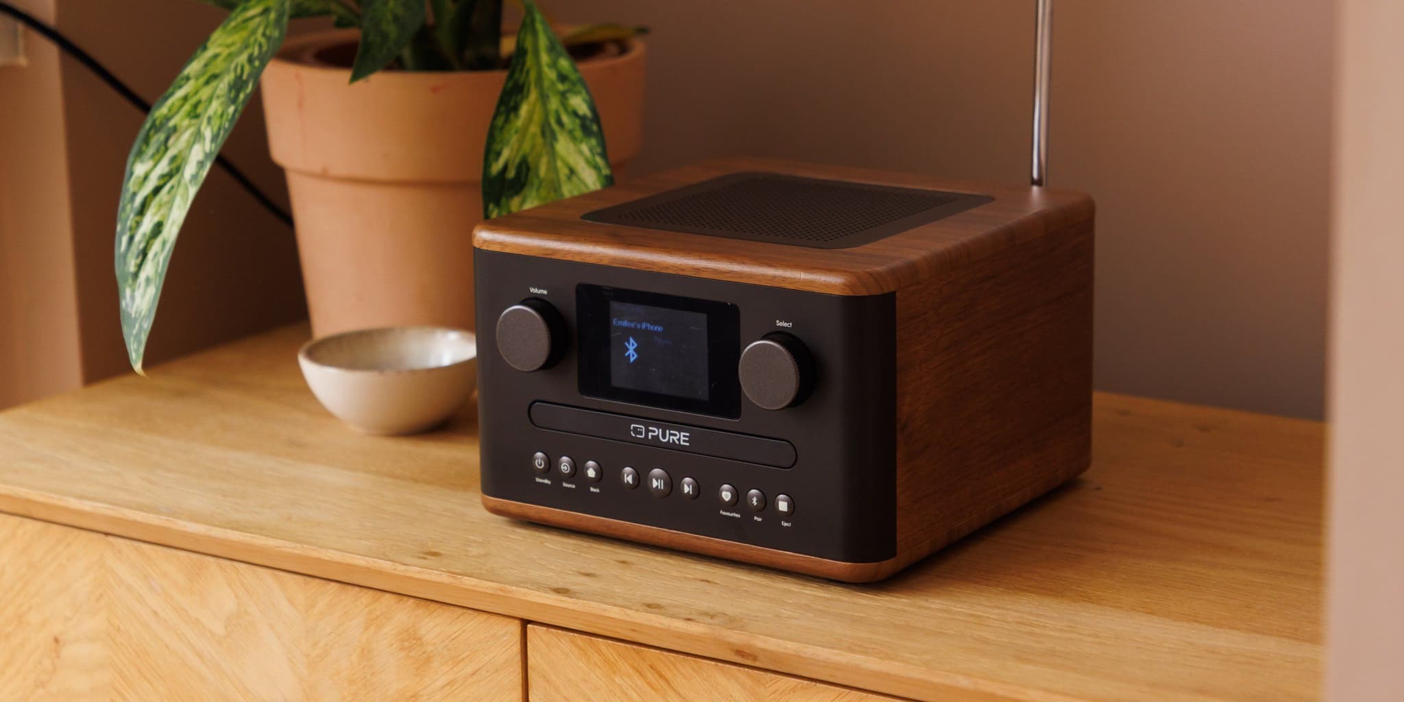 Pure Audio Shines with New Models Featuring Elegant Minimalism