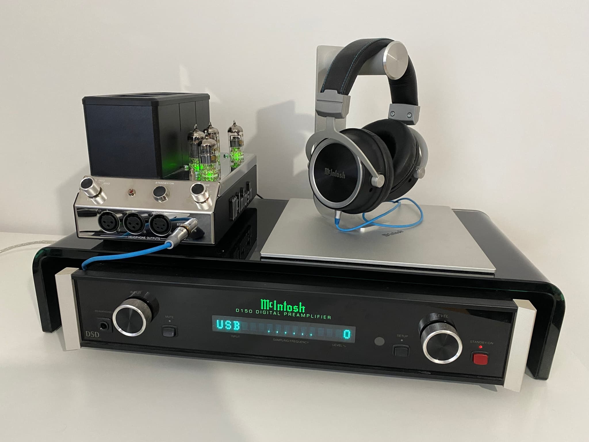 McIntosh headphones tube setup