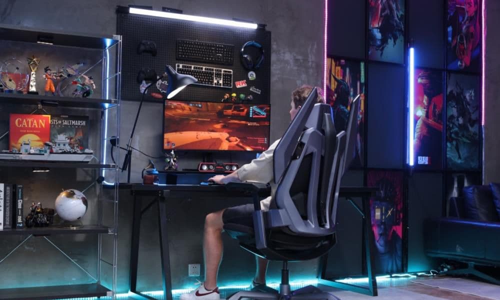 Creative Technology Partners With TGIF to Launch the Revolutionary T0 Aurena Gaming Chair