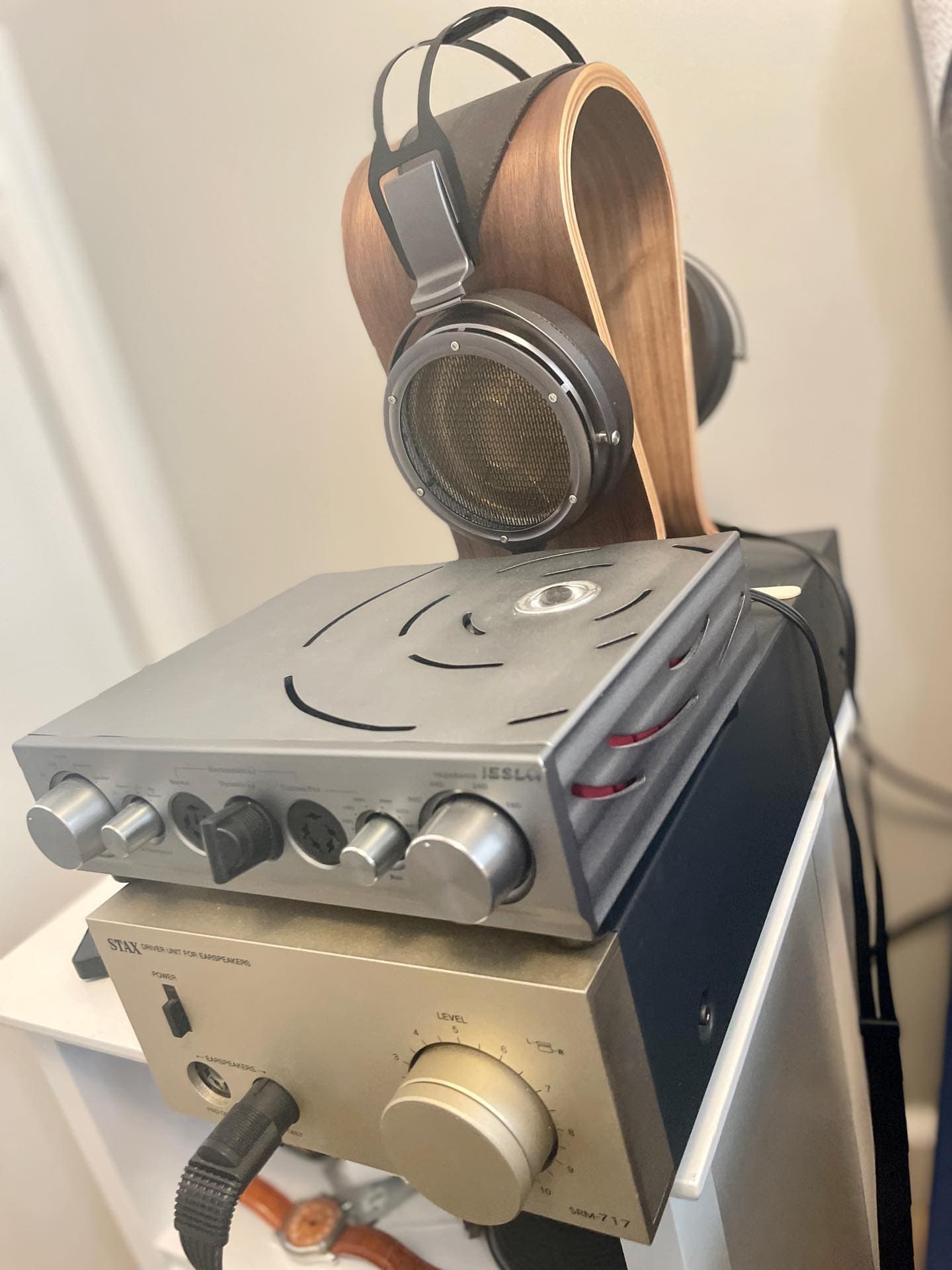 Nuances of Electrostatic Headphones