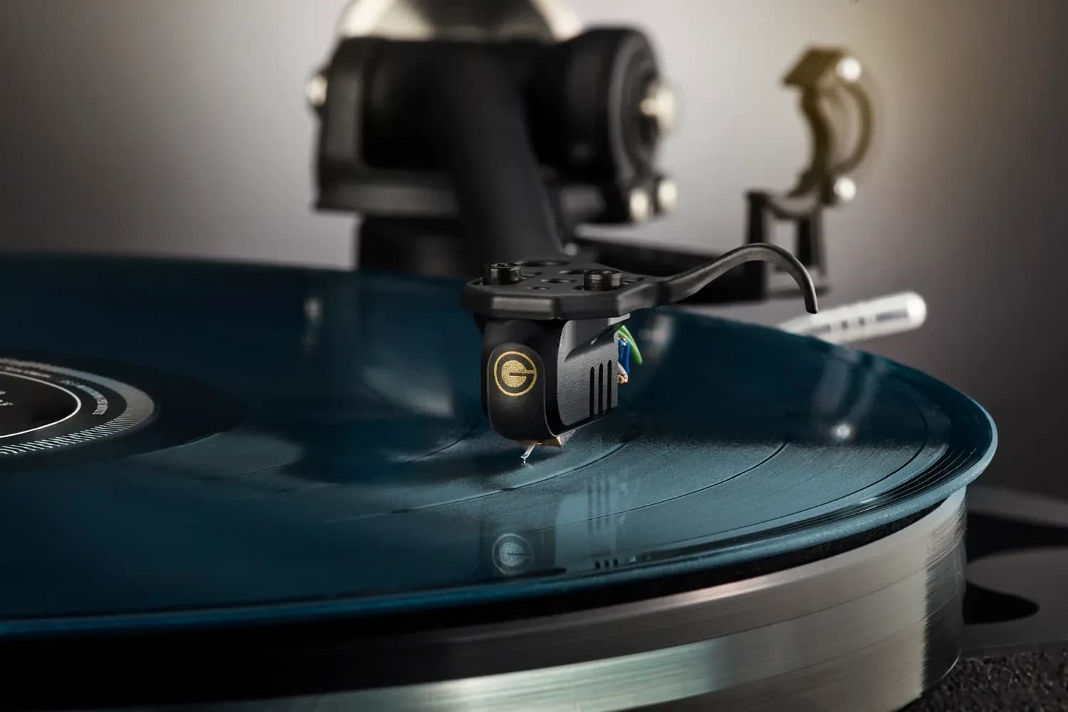 How the Goldring Ethos SE uses Swedish iron for a soundstage so realistic