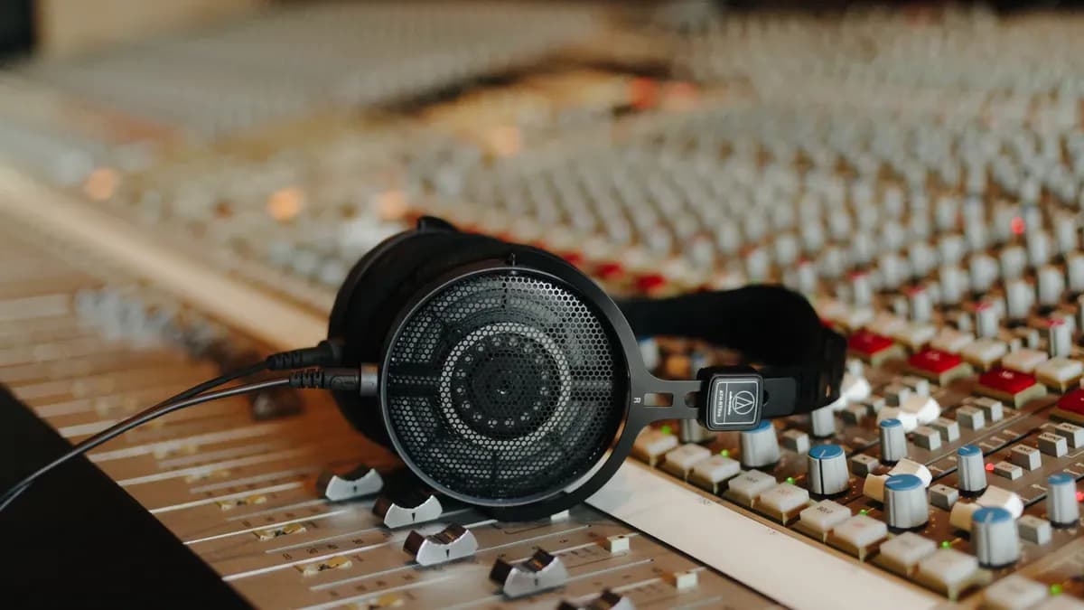 Audio-Technica Unveils ATH-R70xa and ATH-R50x Studio Headphones for Professionals