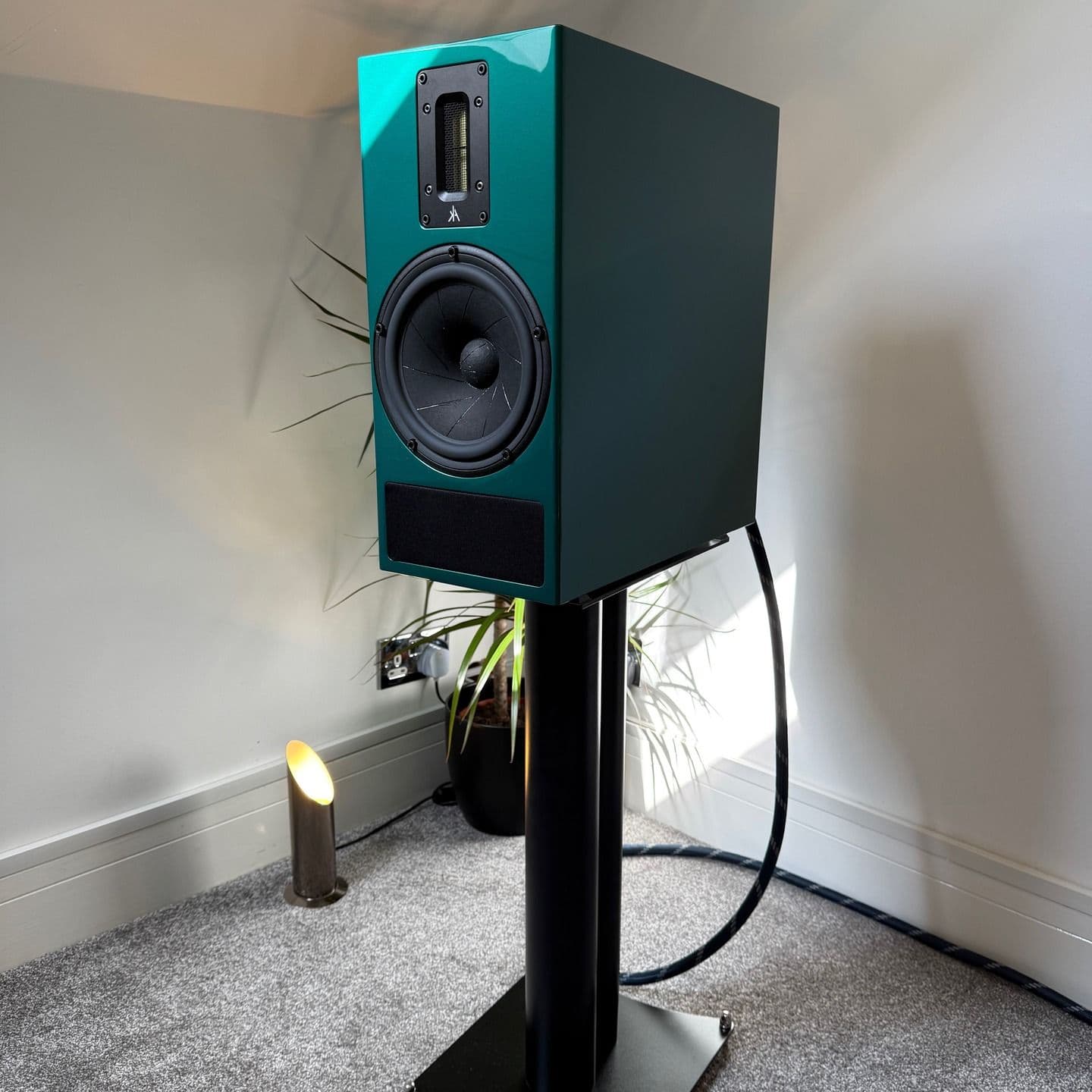 Kerr Acoustic Unveils K300 Mk.3 Speakers in Exclusive New Finish at High End Show 2025