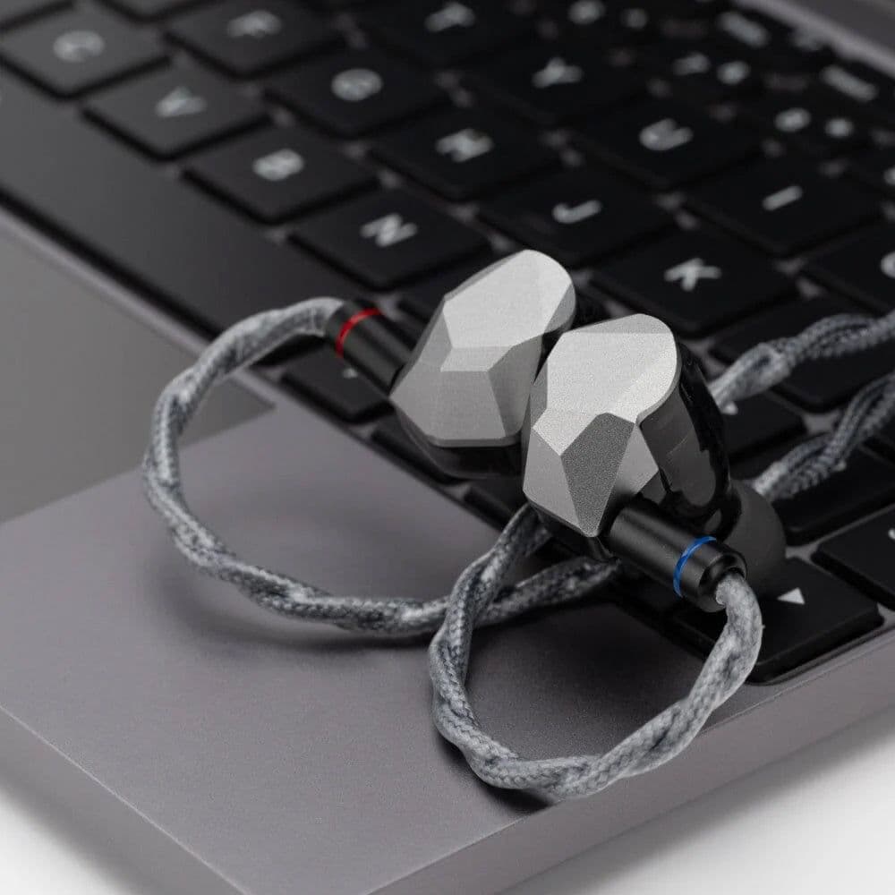 Moondrop Harmon Unveiled: Advanced Wired In-Ear Monitors for Audiophiles