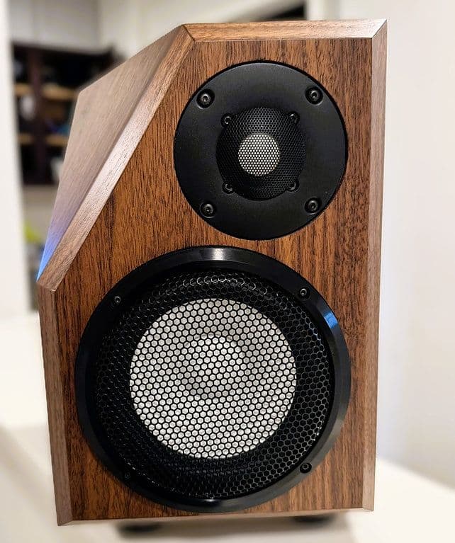JPORTER STUDIOS Unveils the Waterloo Micro: A Fusion of Design and High-Fidelity Sound
